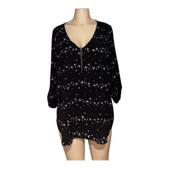 Tempted Hearts Tops - Tempted hearts Black and White V-Neck Blouse